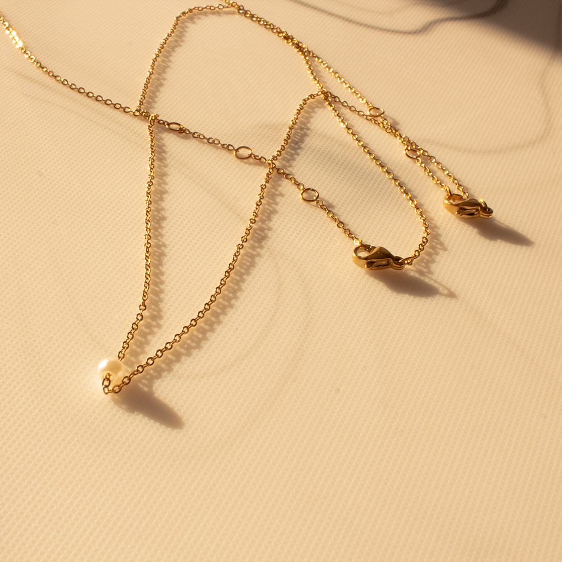 Perfect imperfect | Double layered pearl necklace